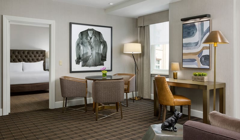 Boston Park Plaza - Garden Suite Living room